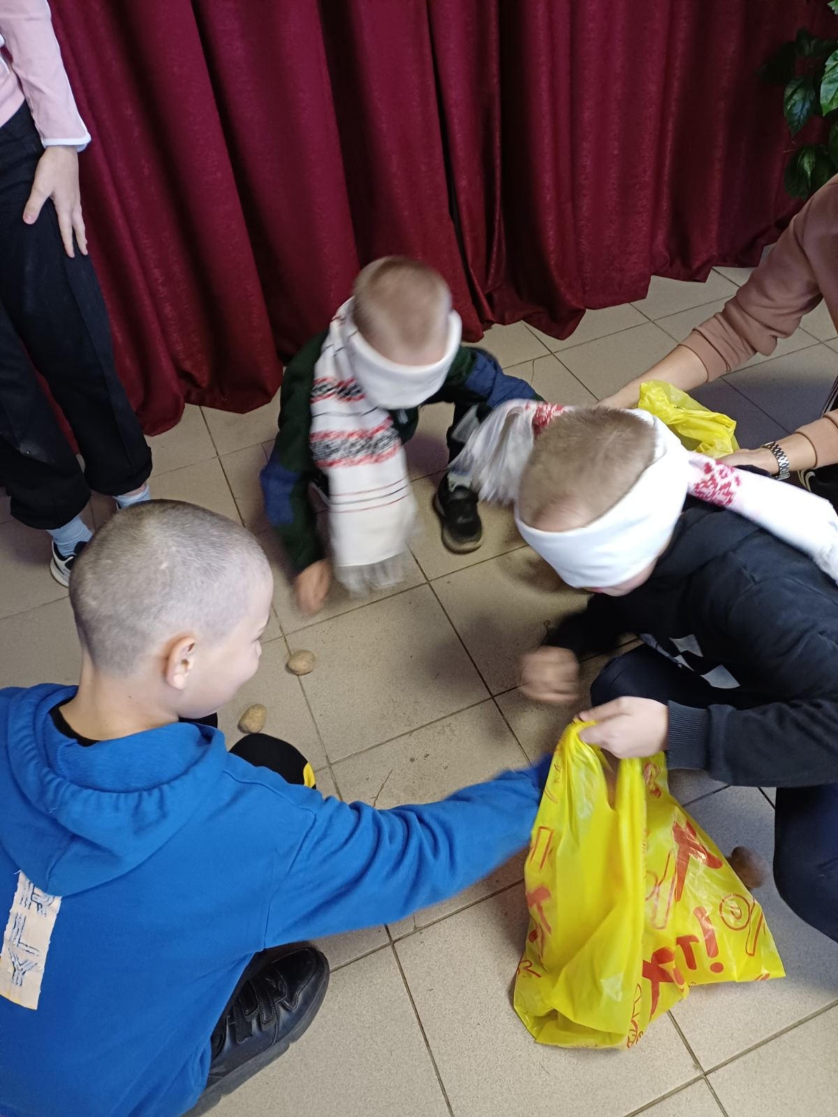 Пад час традыцыйных гульняў