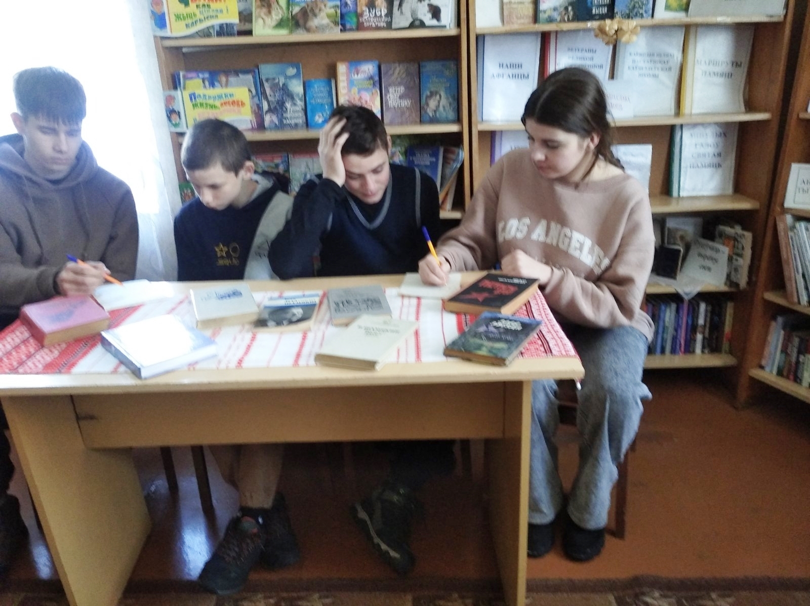 Падчас мерапрыемства ў Каўшэлеўскай бібліятэцы 1